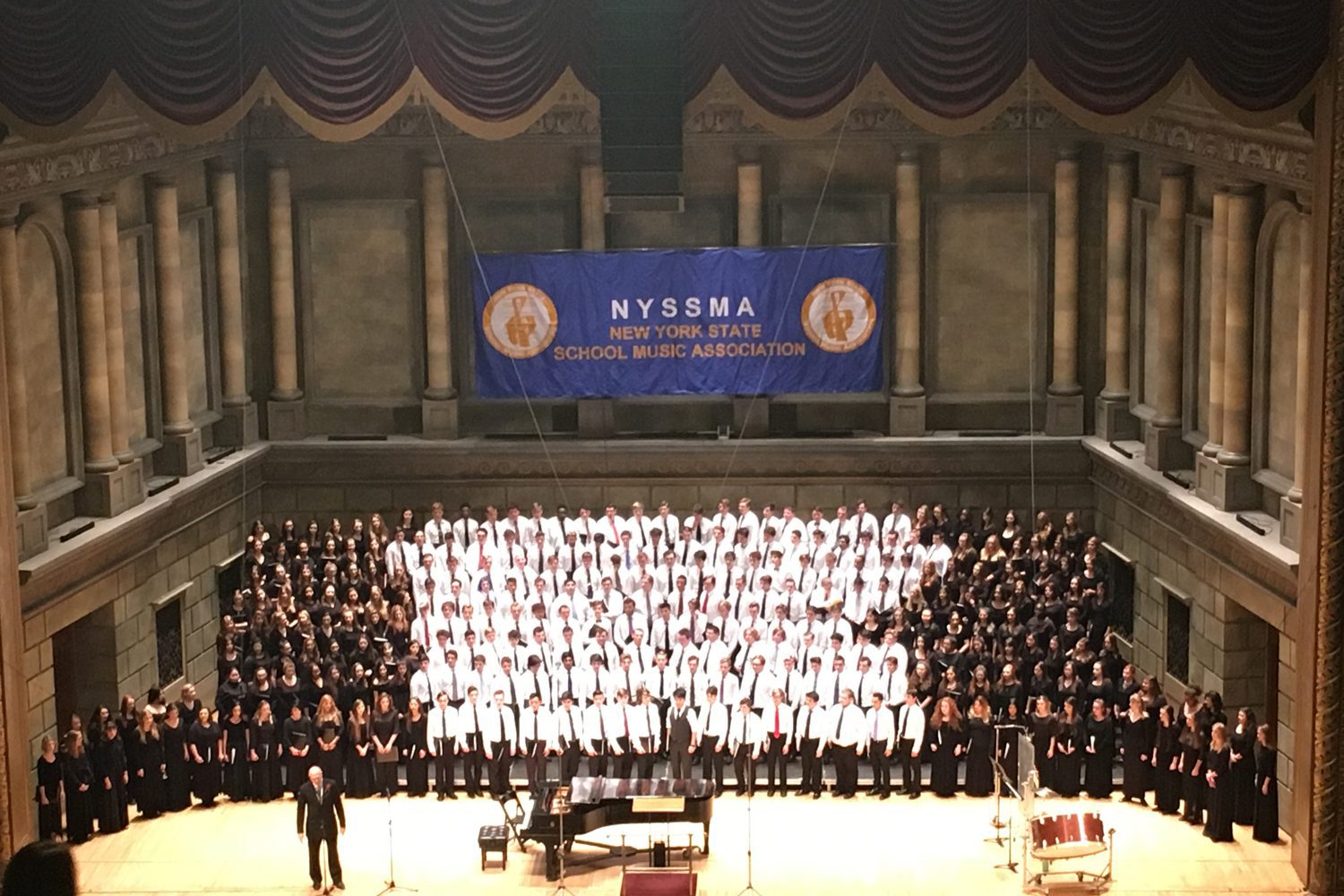 Mixed Choir performs at Eastman Kodak Hall
